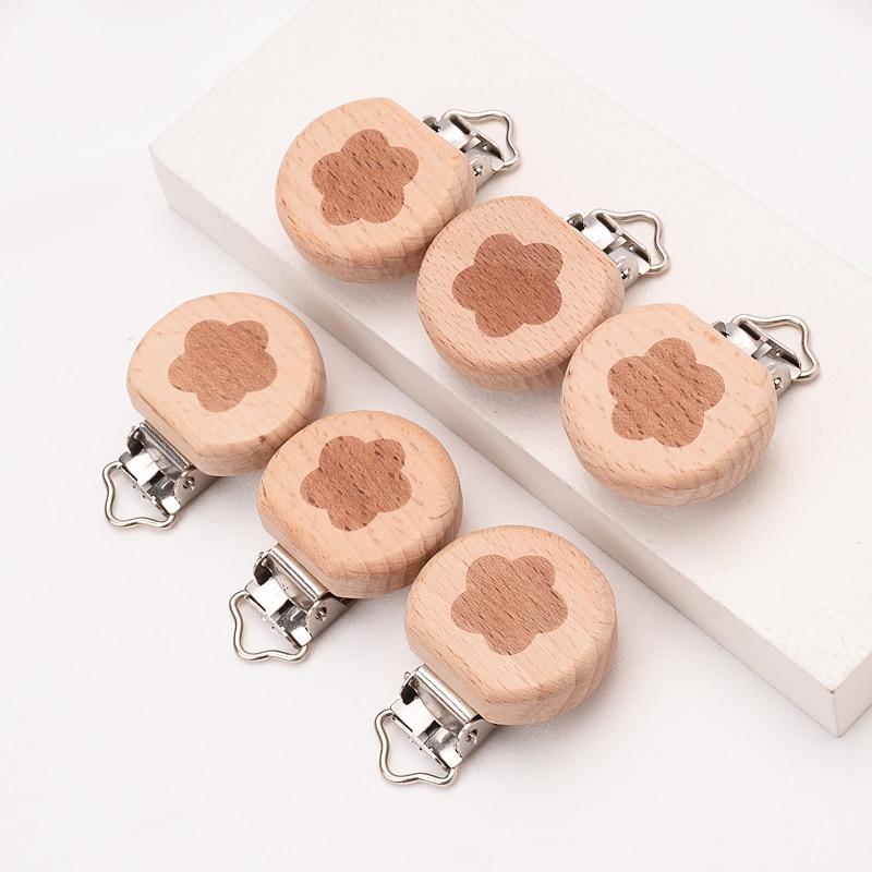 Attache tétine macramé personnalisable fleur