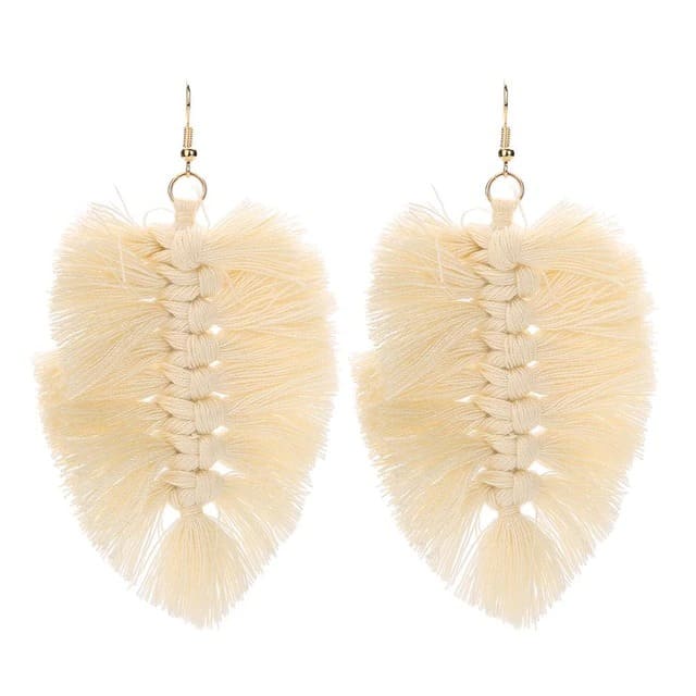 Boucle d&#39;oreille macramé plume beige