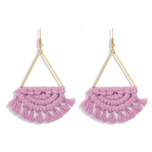 Boucle d&#39;oreille pompon macramé rose