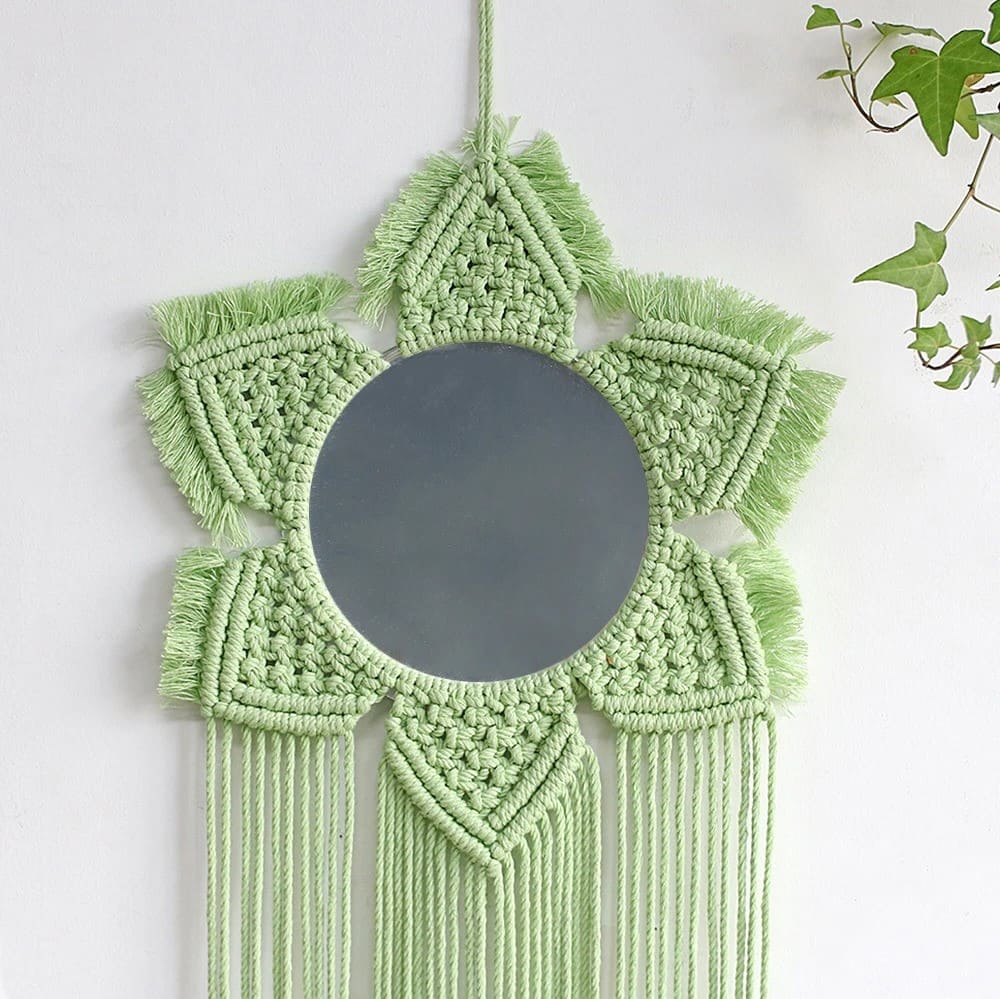 Grand miroir macramé vert