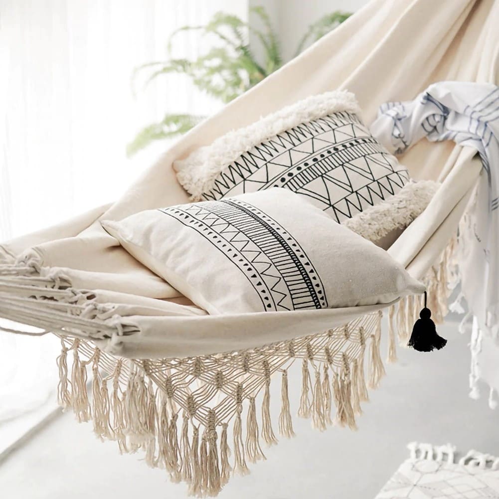 Hamac suspendu en macramé