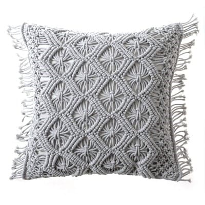 Coussin en nœud macramé gris