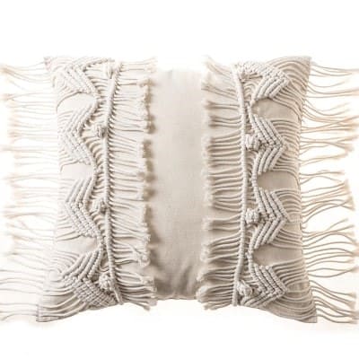 Coussin bohème chic macramé rose