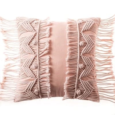 Coussin bohème chic macramé rose