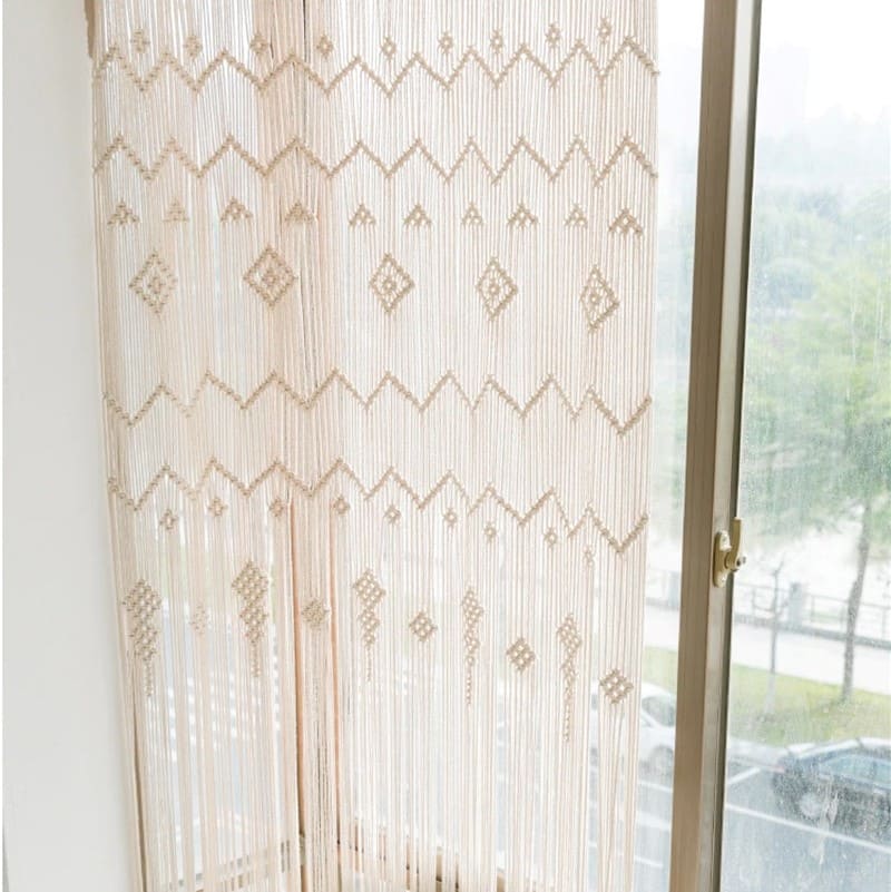 Rideau pour fenêtre en macramé