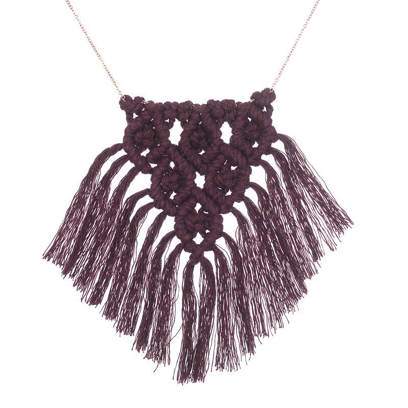 collier en macramé bordeaux