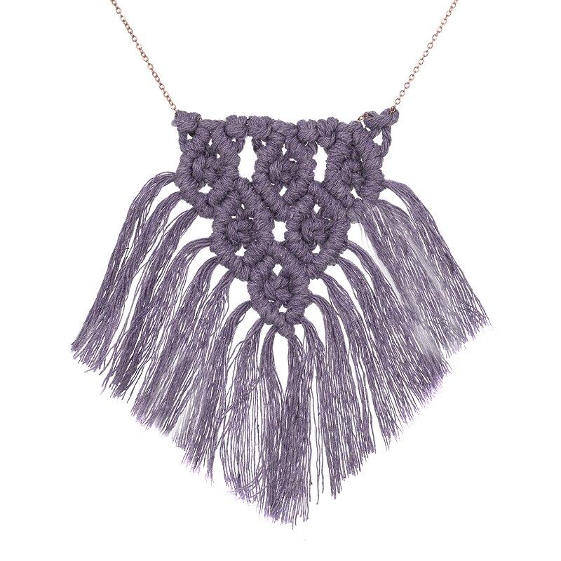 collier en macramé violet