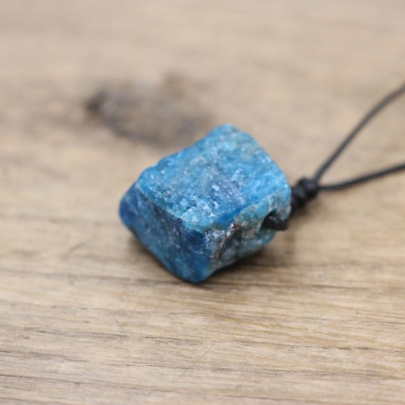 Collier micro macramé pierre naturelle